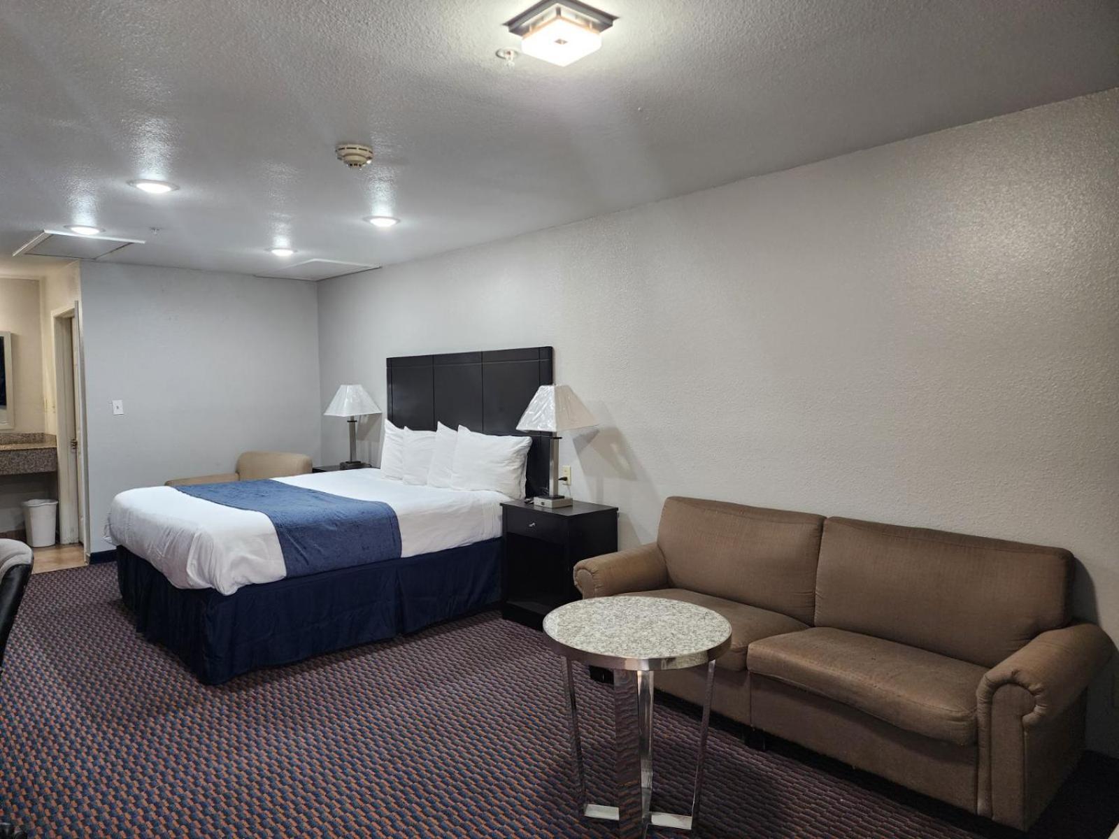 Atria Inn & Suites By Oyo, Jourdanton, Tx Exterior foto
