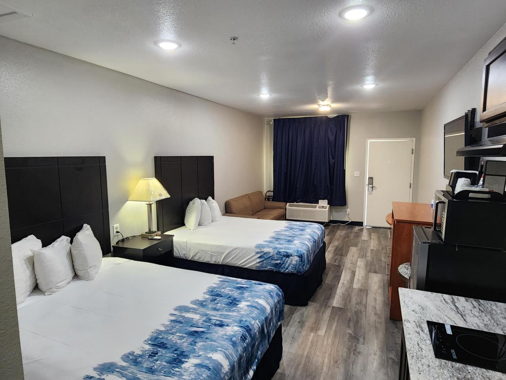 Atria Inn & Suites By Oyo, Jourdanton, Tx Exterior foto